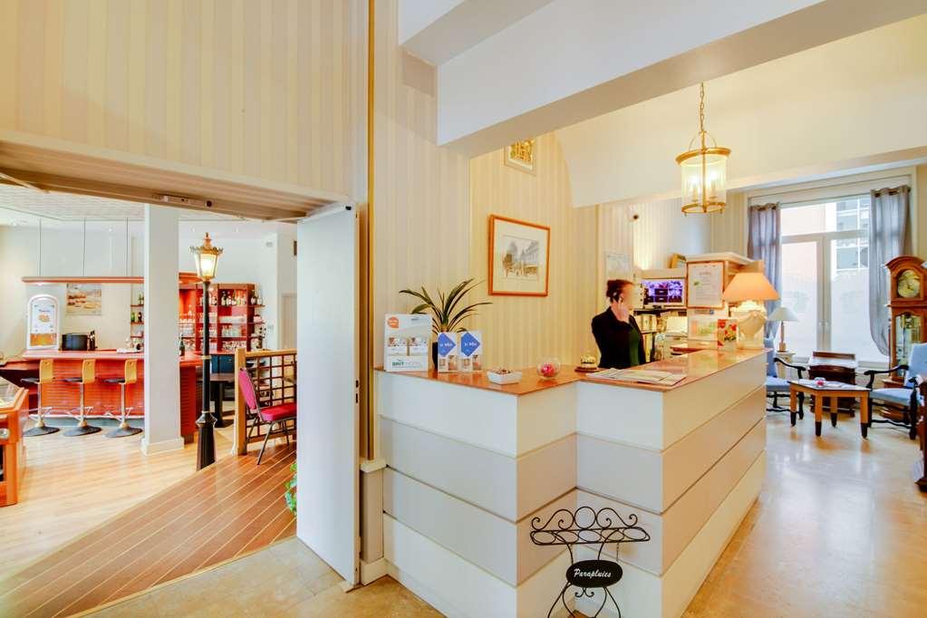 Brit Hotel Privilège Le Royal - Centre Gare Troyes Interno foto